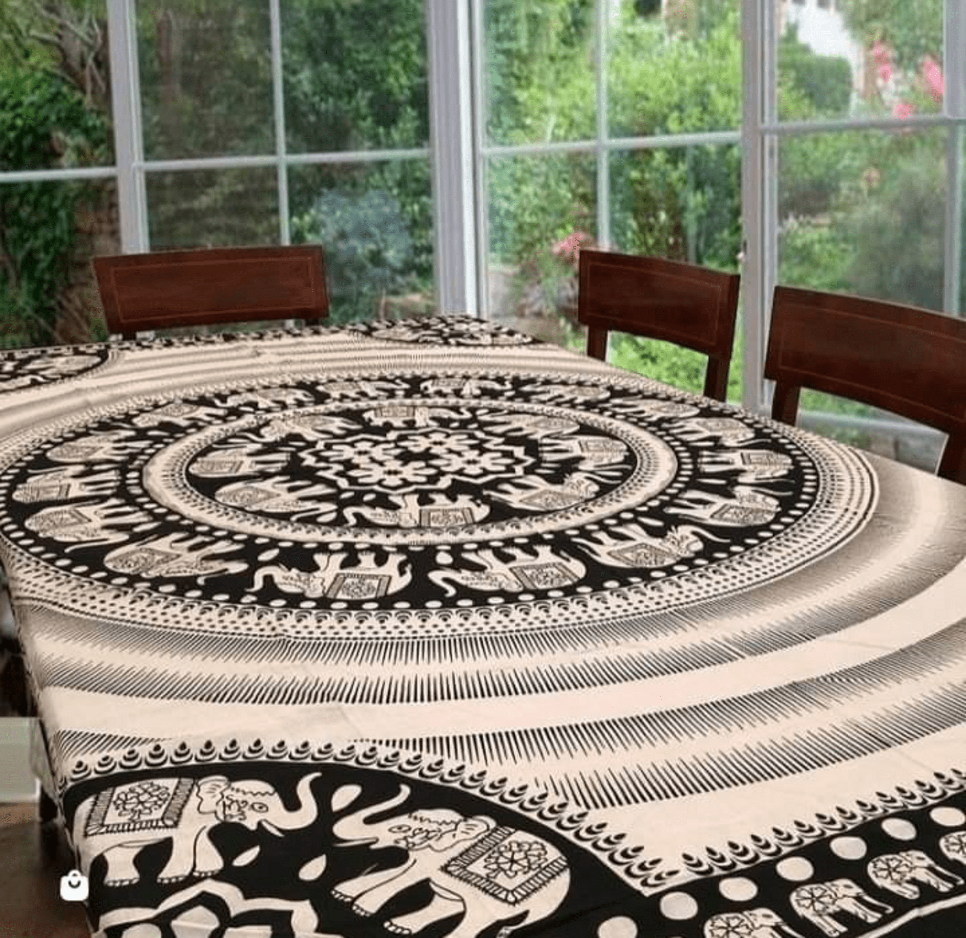 Mandala elefantes negro pequeño - 2